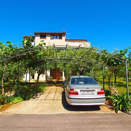 פאז'אנה Apartments Milio 1105 מראה חיצוני תמונה