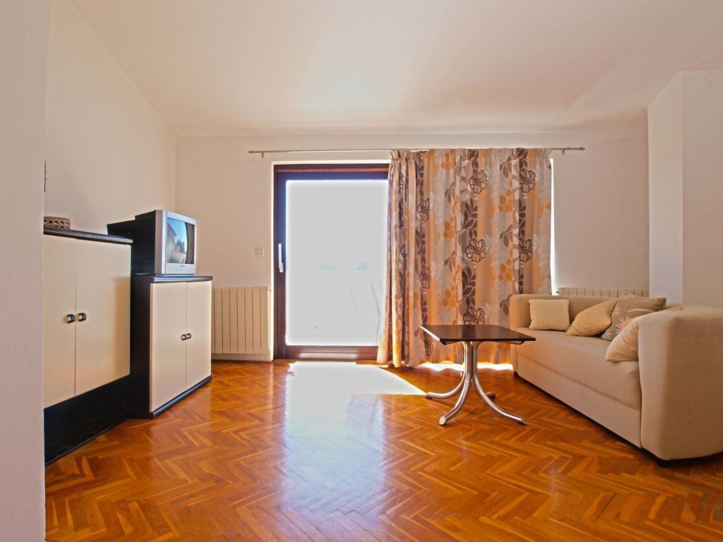 פאז'אנה Apartments Milio 1105 מראה חיצוני תמונה