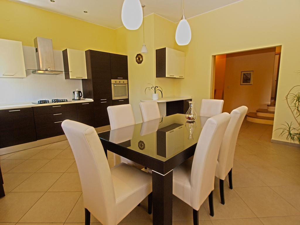 פאז'אנה Apartments Milio 1105 מראה חיצוני תמונה