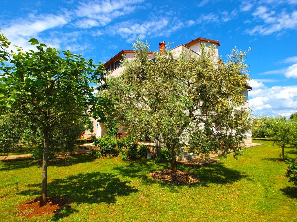 פאז'אנה Apartments Milio 1105 מראה חיצוני תמונה