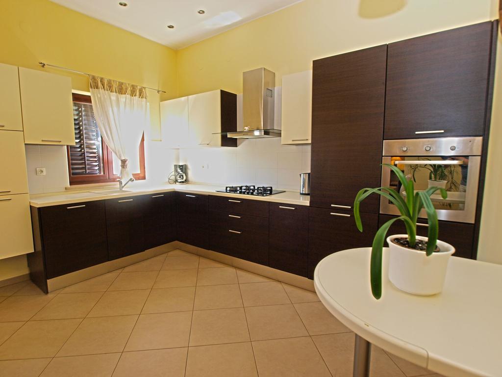 פאז'אנה Apartments Milio 1105 מראה חיצוני תמונה