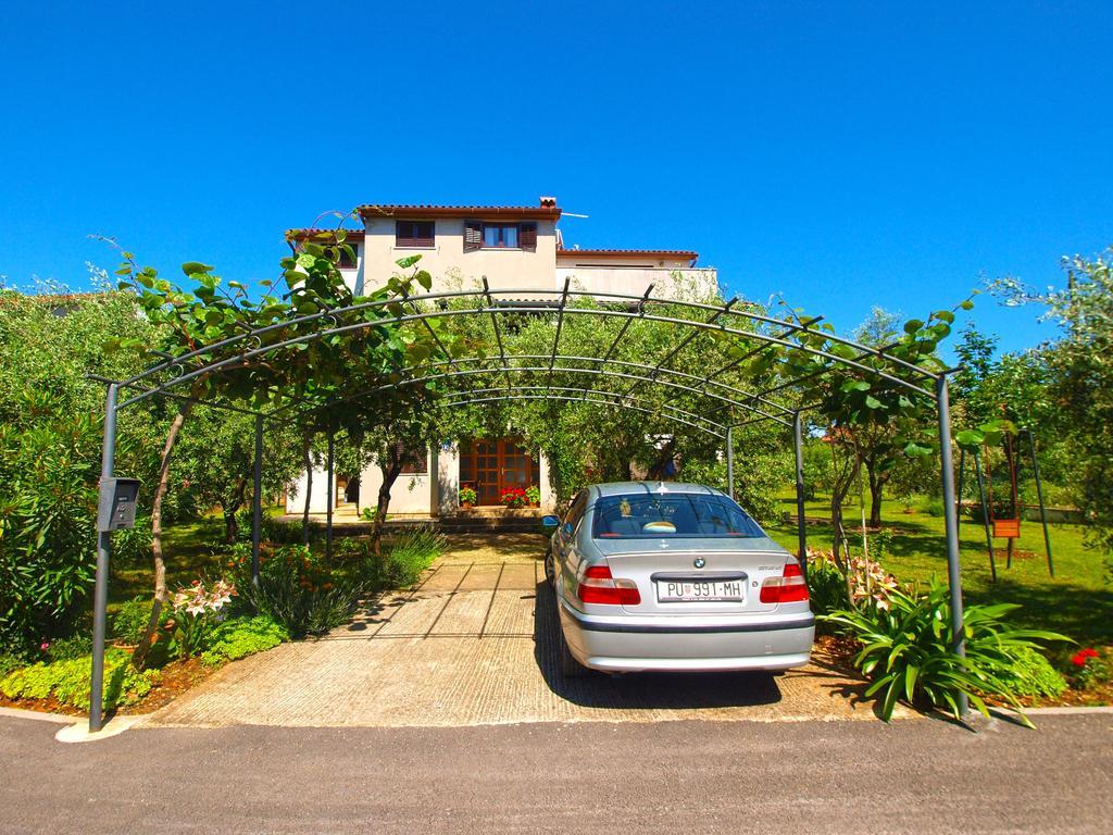 פאז'אנה Apartments Milio 1105 מראה חיצוני תמונה