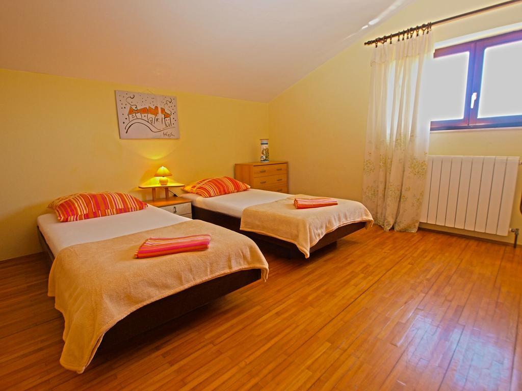 פאז'אנה Apartments Milio 1105 מראה חיצוני תמונה
